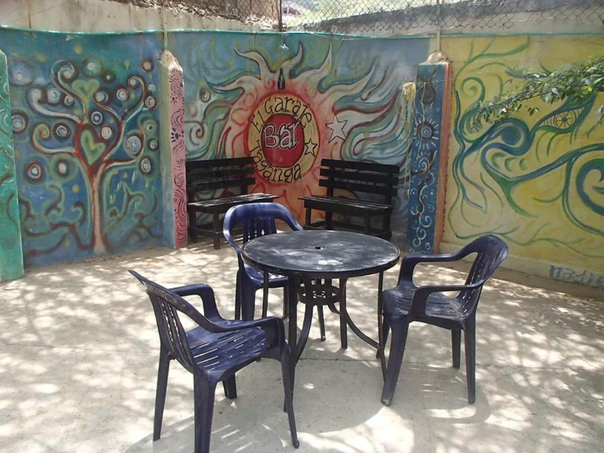 טגאנגה El Garaje Hostal מראה חיצוני תמונה