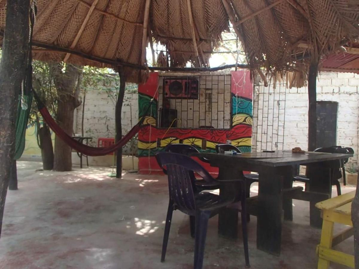 טגאנגה El Garaje Hostal מראה חיצוני תמונה